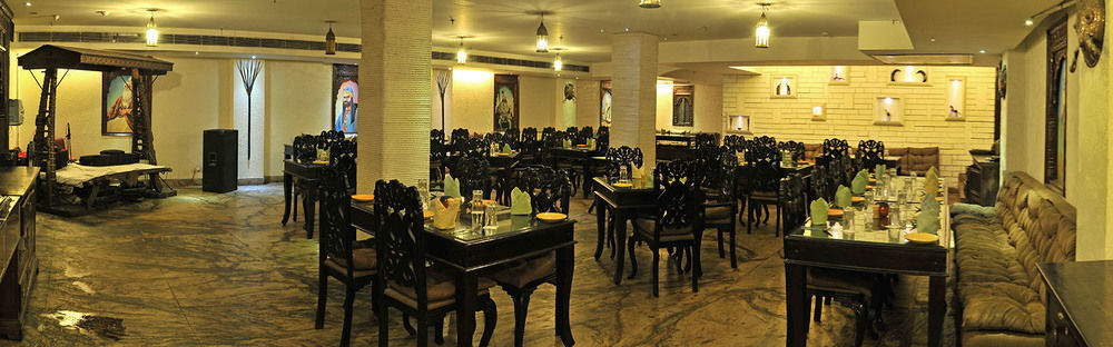 Taurus Sarovar Portico New Delhi Exterior photo