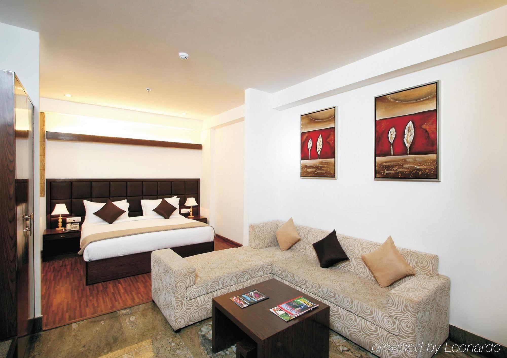 Taurus Sarovar Portico New Delhi Room photo